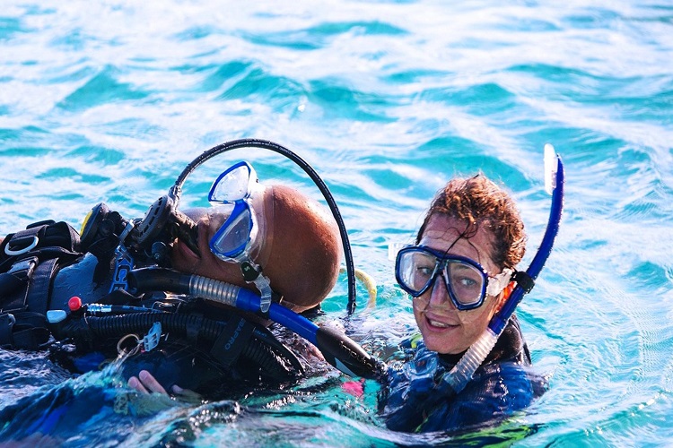 PADI-Rescue-Diver-Course-Sipadan.jpg